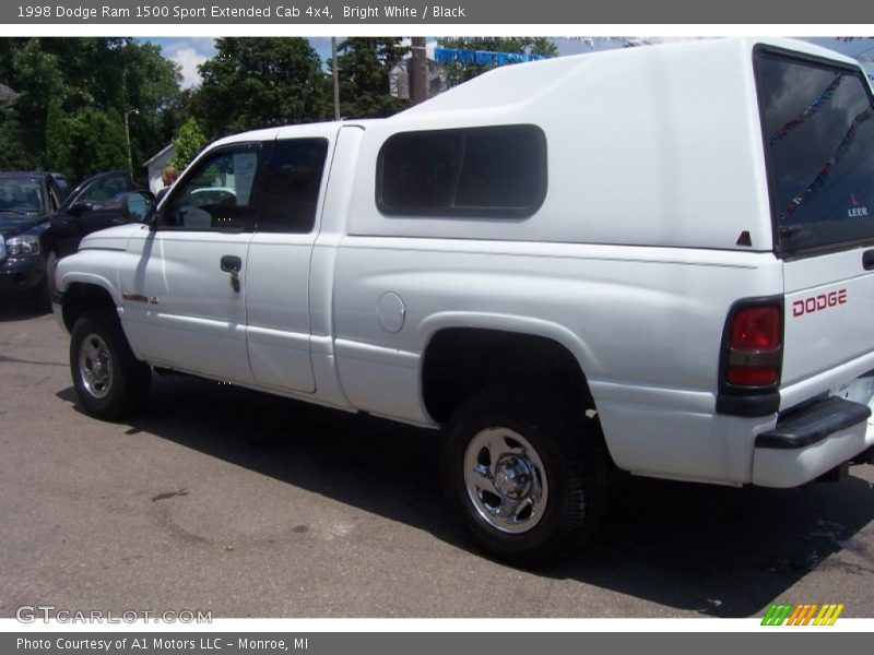 Bright White / Black 1998 Dodge Ram 1500 Sport Extended Cab 4x4