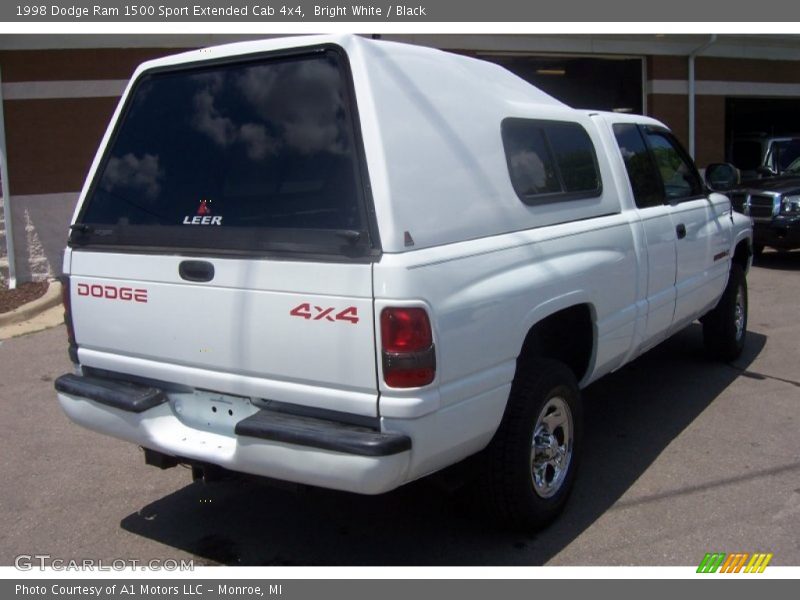 Bright White / Black 1998 Dodge Ram 1500 Sport Extended Cab 4x4