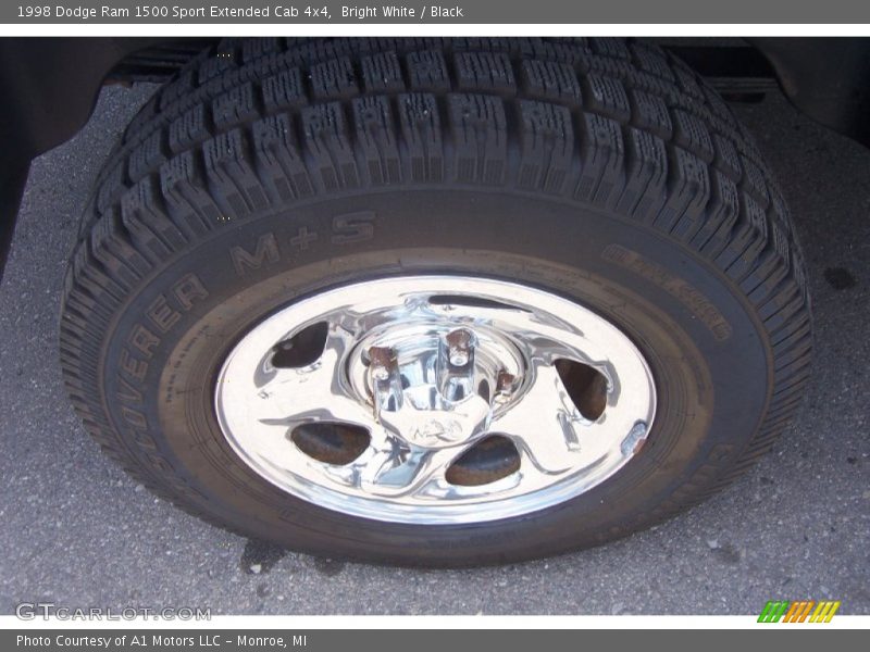 Bright White / Black 1998 Dodge Ram 1500 Sport Extended Cab 4x4