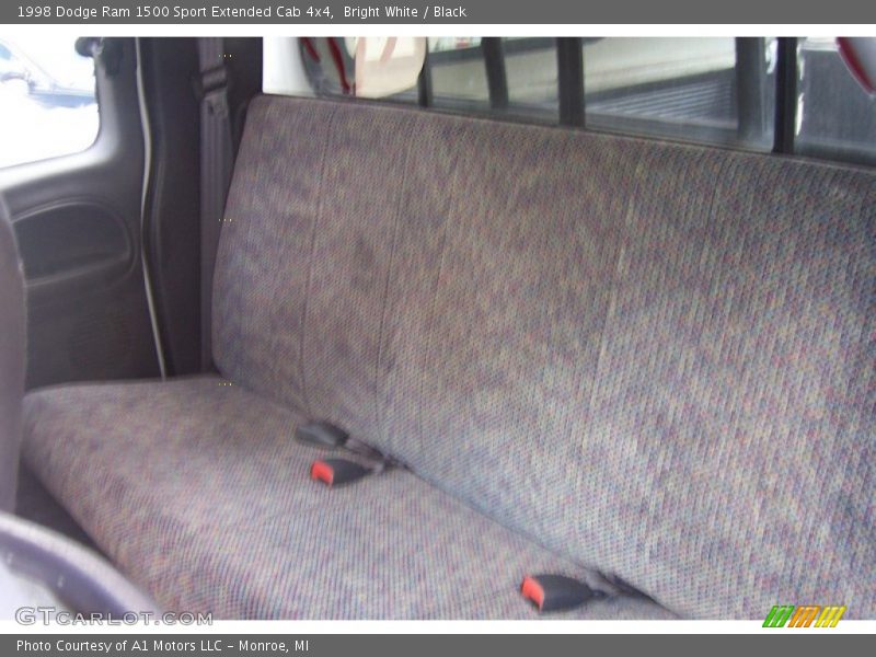 Bright White / Black 1998 Dodge Ram 1500 Sport Extended Cab 4x4