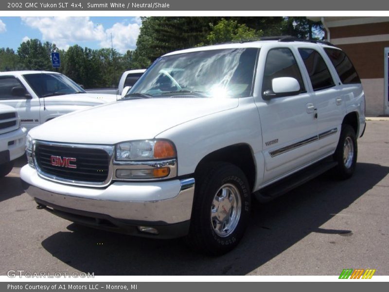 Summit White / Neutral/Shale 2002 GMC Yukon SLT 4x4