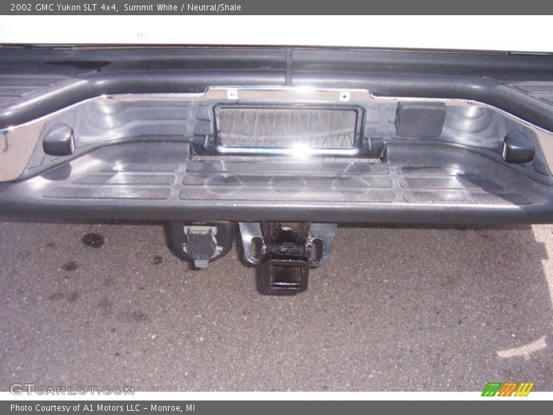 Summit White / Neutral/Shale 2002 GMC Yukon SLT 4x4