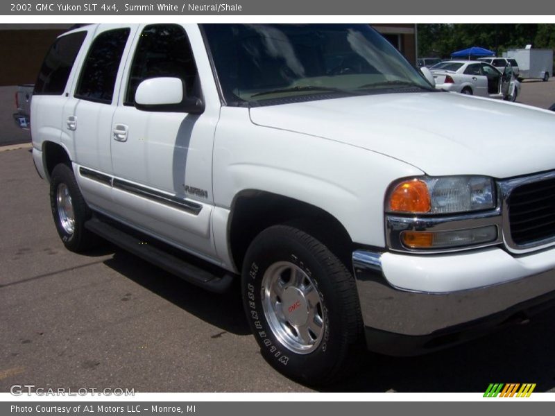 Summit White / Neutral/Shale 2002 GMC Yukon SLT 4x4