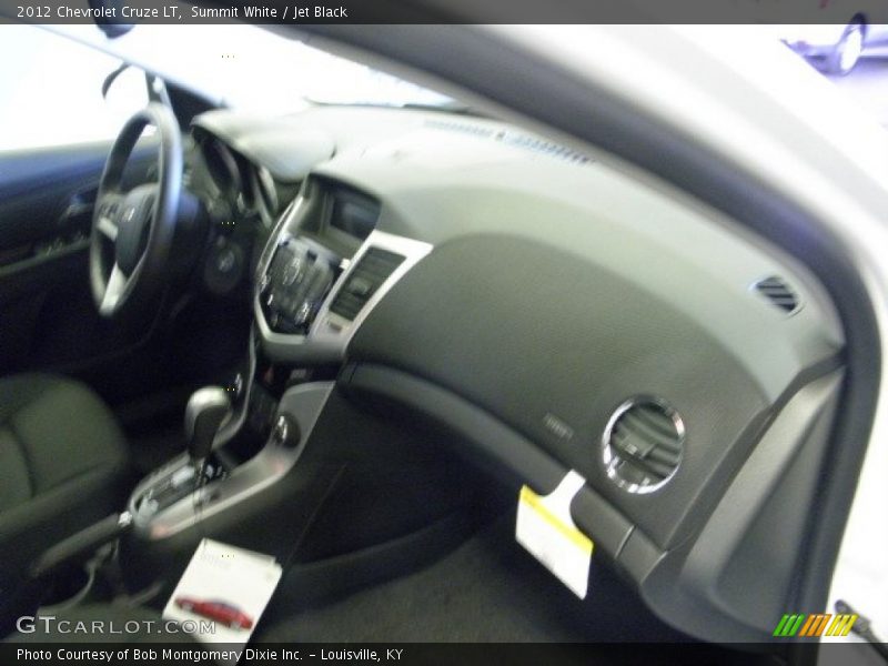 Summit White / Jet Black 2012 Chevrolet Cruze LT