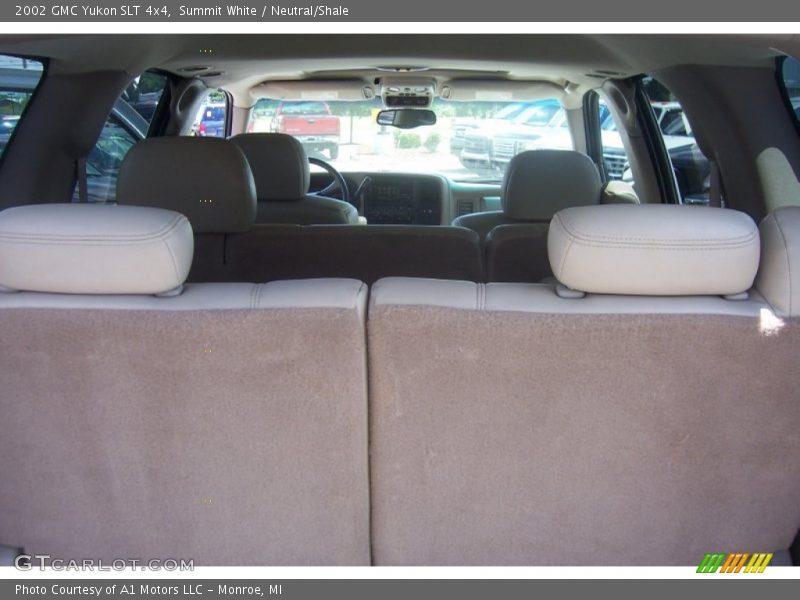 Summit White / Neutral/Shale 2002 GMC Yukon SLT 4x4