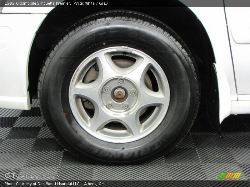 Arctic White / Gray 1999 Oldsmobile Silhouette Premier