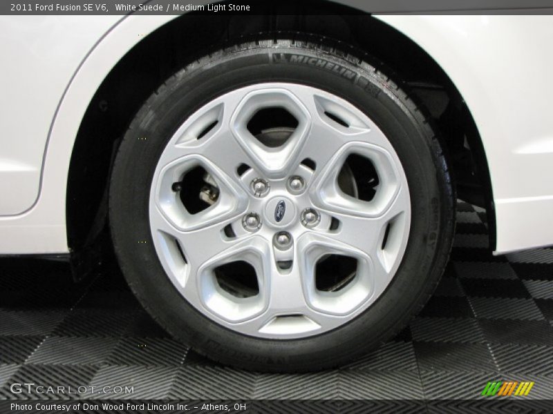 White Suede / Medium Light Stone 2011 Ford Fusion SE V6