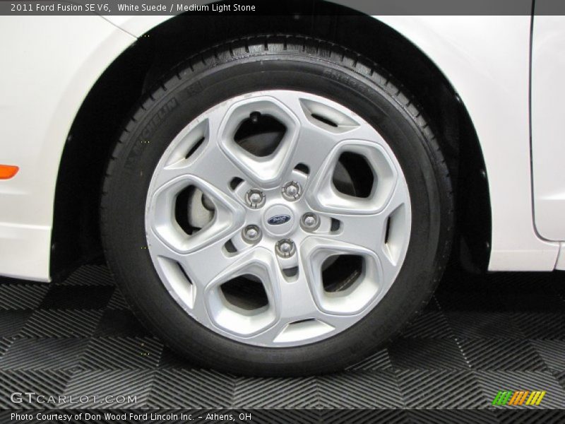 White Suede / Medium Light Stone 2011 Ford Fusion SE V6