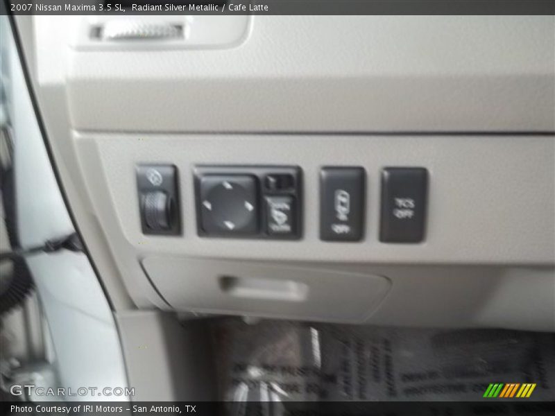 Radiant Silver Metallic / Cafe Latte 2007 Nissan Maxima 3.5 SL