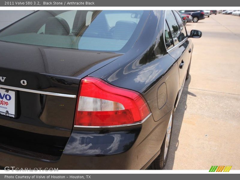 Black Stone / Anthracite Black 2011 Volvo S80 3.2