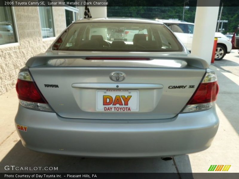 Lunar Mist Metallic / Dark Charcoal 2006 Toyota Camry SE