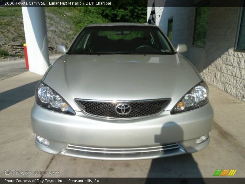 Lunar Mist Metallic / Dark Charcoal 2006 Toyota Camry SE