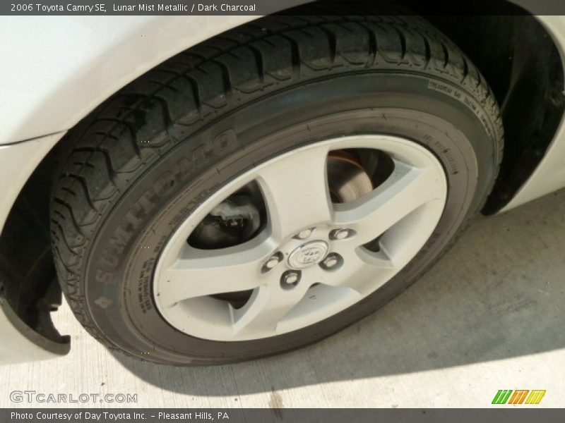 Lunar Mist Metallic / Dark Charcoal 2006 Toyota Camry SE