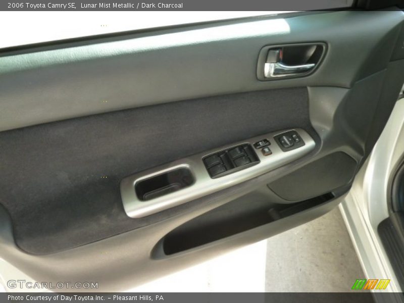 Lunar Mist Metallic / Dark Charcoal 2006 Toyota Camry SE
