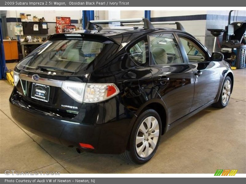 Obsidian Black Pearl / Ivory Tricot 2009 Subaru Impreza 2.5i Wagon
