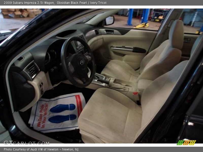 Obsidian Black Pearl / Ivory Tricot 2009 Subaru Impreza 2.5i Wagon