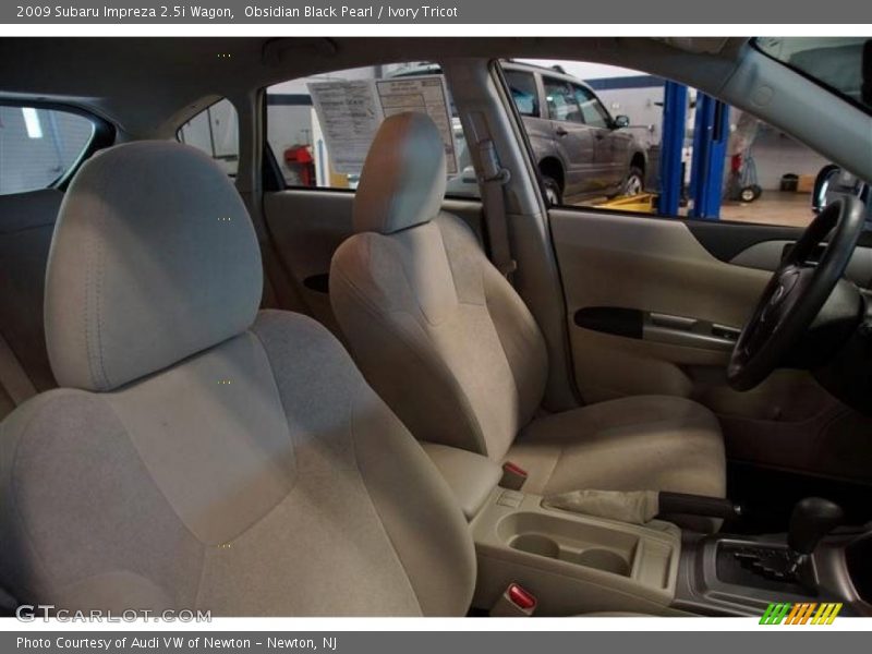 Obsidian Black Pearl / Ivory Tricot 2009 Subaru Impreza 2.5i Wagon