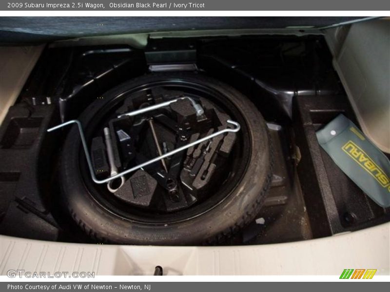 Obsidian Black Pearl / Ivory Tricot 2009 Subaru Impreza 2.5i Wagon