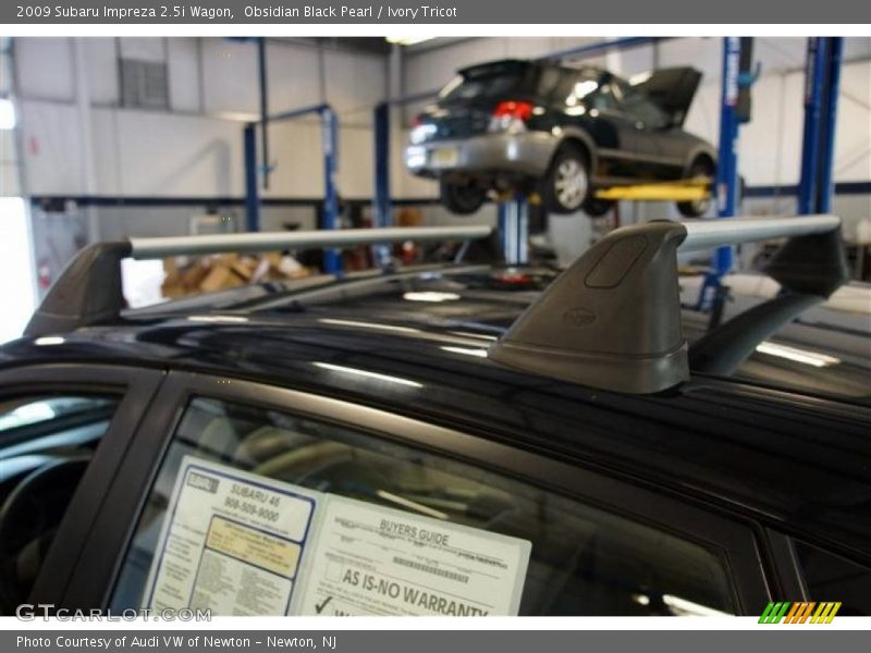 Obsidian Black Pearl / Ivory Tricot 2009 Subaru Impreza 2.5i Wagon