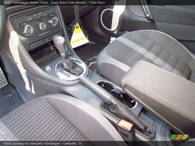 Deep Black Pearl Metallic / Titan Black 2012 Volkswagen Beetle Turbo
