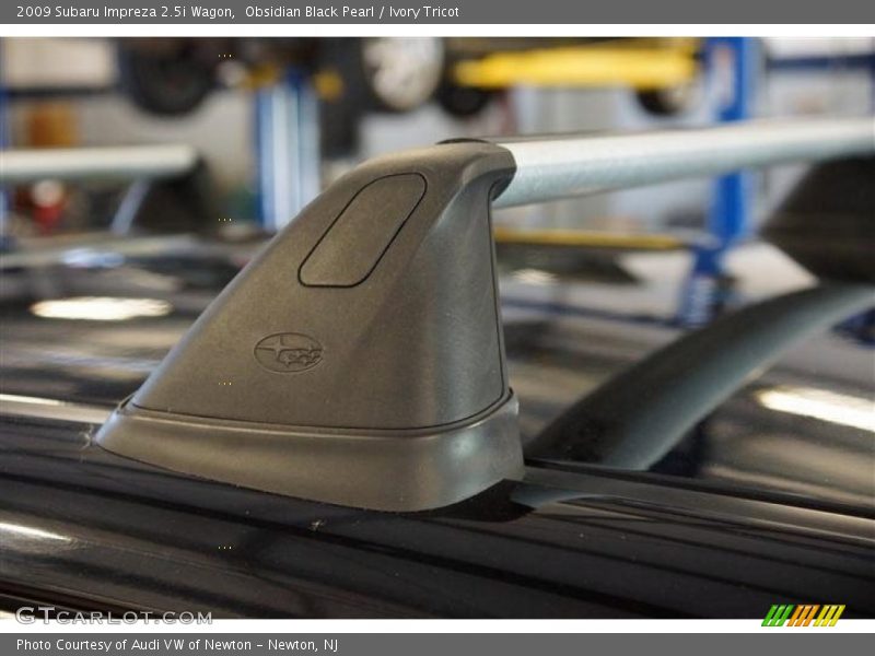 Obsidian Black Pearl / Ivory Tricot 2009 Subaru Impreza 2.5i Wagon