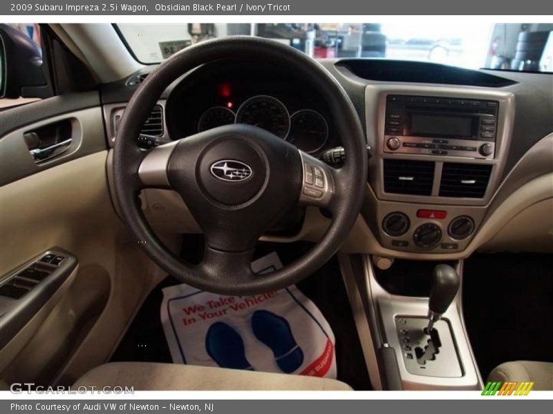 Obsidian Black Pearl / Ivory Tricot 2009 Subaru Impreza 2.5i Wagon