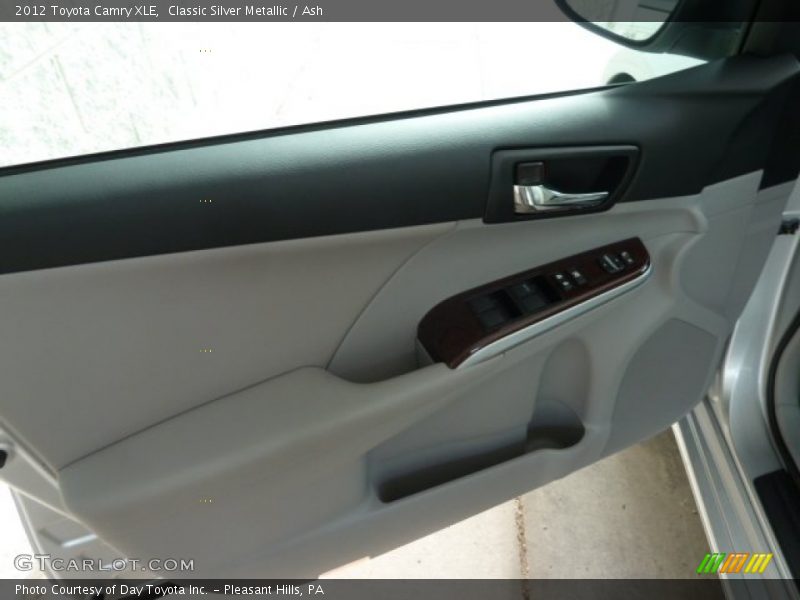 Classic Silver Metallic / Ash 2012 Toyota Camry XLE
