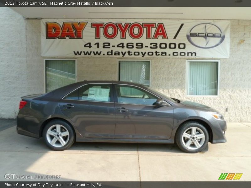 Magnetic Gray Metallic / Black/Ash 2012 Toyota Camry SE
