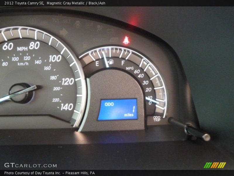 Magnetic Gray Metallic / Black/Ash 2012 Toyota Camry SE