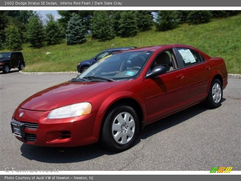 Inferno Red Pearl / Dark Slate Gray 2002 Dodge Stratus SE Sedan