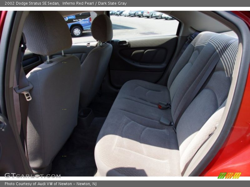 Inferno Red Pearl / Dark Slate Gray 2002 Dodge Stratus SE Sedan