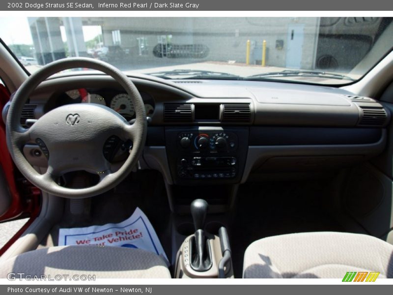 Inferno Red Pearl / Dark Slate Gray 2002 Dodge Stratus SE Sedan