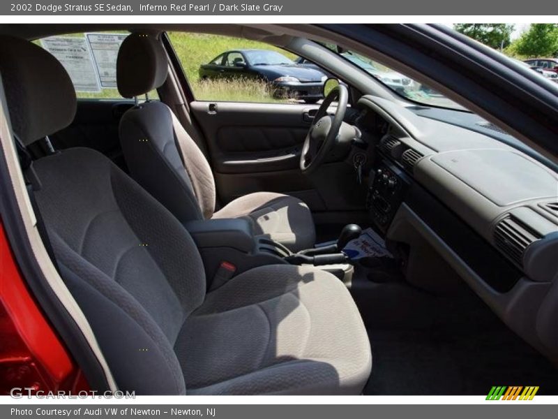 Inferno Red Pearl / Dark Slate Gray 2002 Dodge Stratus SE Sedan