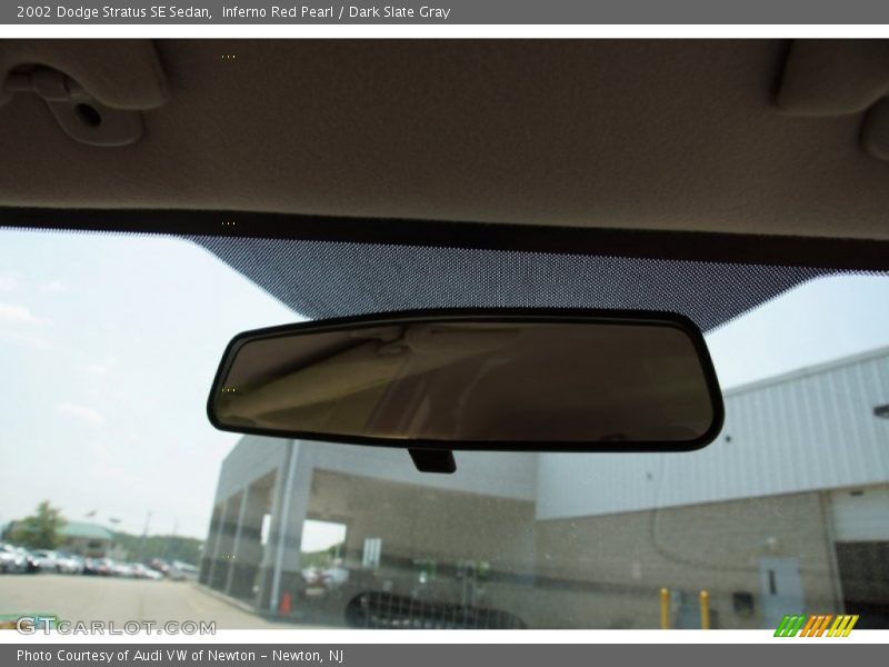 Inferno Red Pearl / Dark Slate Gray 2002 Dodge Stratus SE Sedan