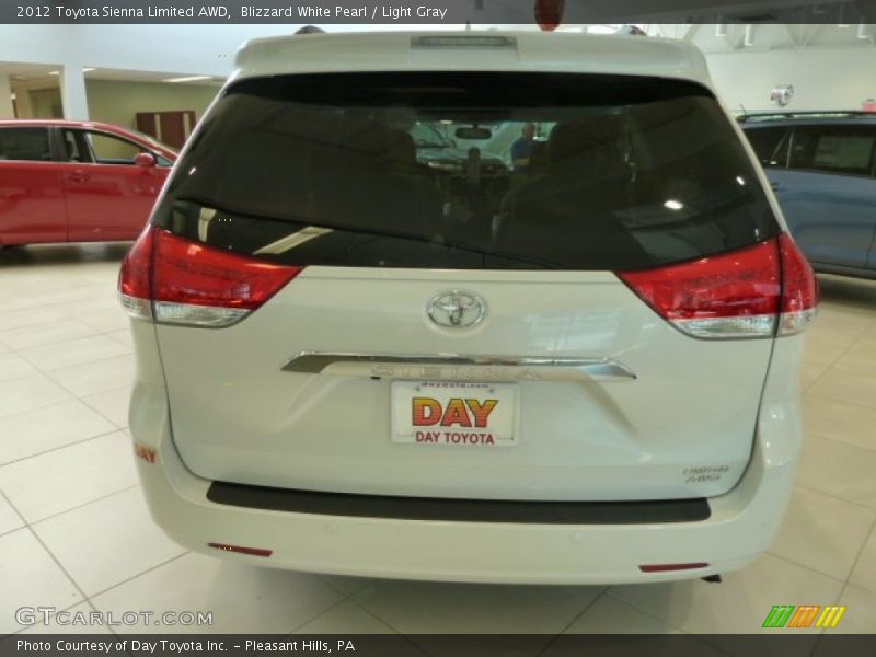 Blizzard White Pearl / Light Gray 2012 Toyota Sienna Limited AWD