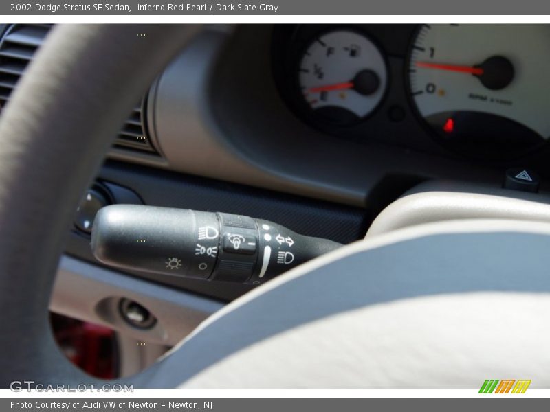 Inferno Red Pearl / Dark Slate Gray 2002 Dodge Stratus SE Sedan