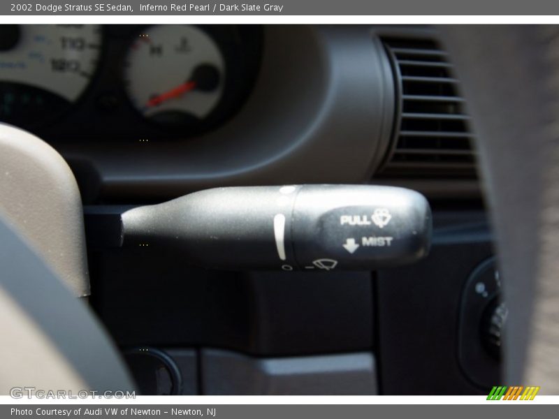 Inferno Red Pearl / Dark Slate Gray 2002 Dodge Stratus SE Sedan