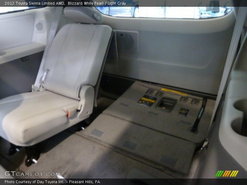 Blizzard White Pearl / Light Gray 2012 Toyota Sienna Limited AWD