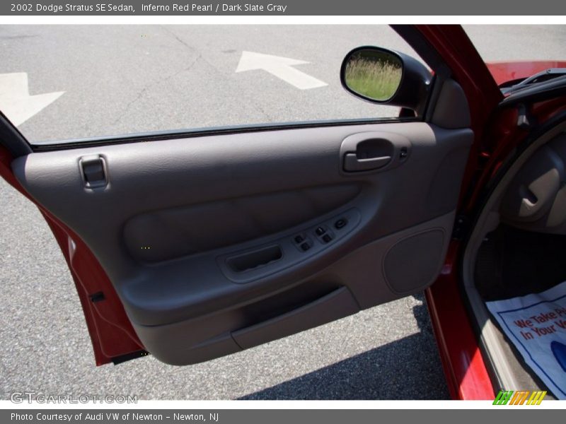 Inferno Red Pearl / Dark Slate Gray 2002 Dodge Stratus SE Sedan
