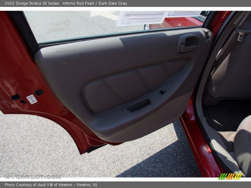 Inferno Red Pearl / Dark Slate Gray 2002 Dodge Stratus SE Sedan