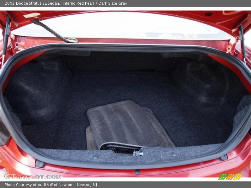 Inferno Red Pearl / Dark Slate Gray 2002 Dodge Stratus SE Sedan