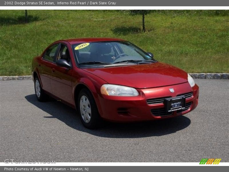Inferno Red Pearl / Dark Slate Gray 2002 Dodge Stratus SE Sedan