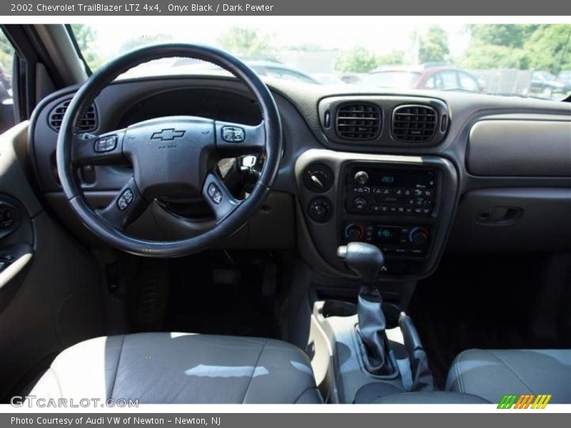 Onyx Black / Dark Pewter 2002 Chevrolet TrailBlazer LTZ 4x4