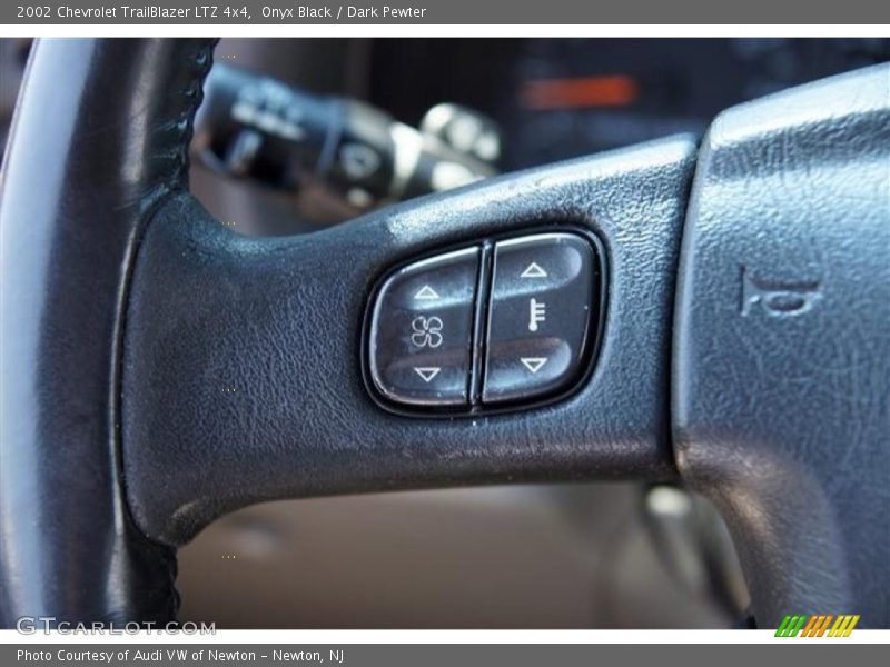 Onyx Black / Dark Pewter 2002 Chevrolet TrailBlazer LTZ 4x4