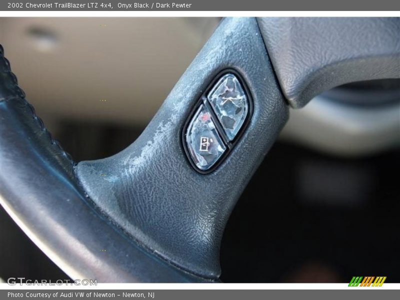 Onyx Black / Dark Pewter 2002 Chevrolet TrailBlazer LTZ 4x4