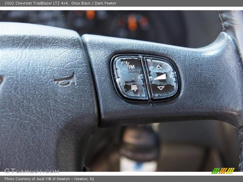 Onyx Black / Dark Pewter 2002 Chevrolet TrailBlazer LTZ 4x4