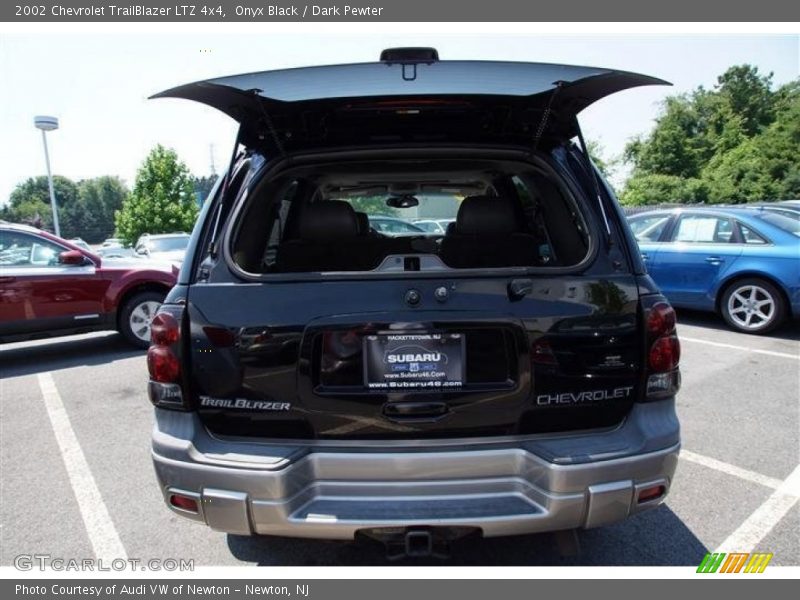 Onyx Black / Dark Pewter 2002 Chevrolet TrailBlazer LTZ 4x4