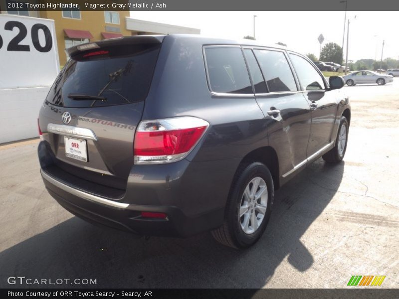 Magnetic Gray Metallic / Ash 2012 Toyota Highlander
