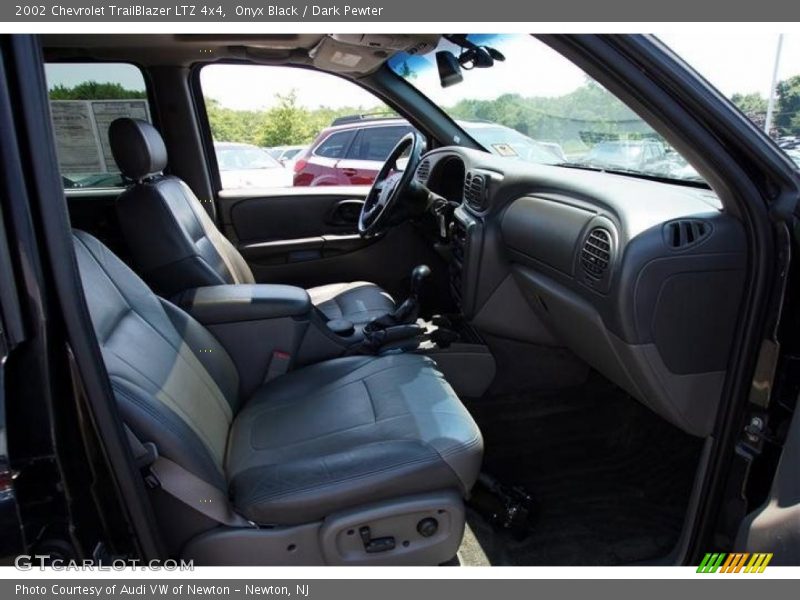 Onyx Black / Dark Pewter 2002 Chevrolet TrailBlazer LTZ 4x4
