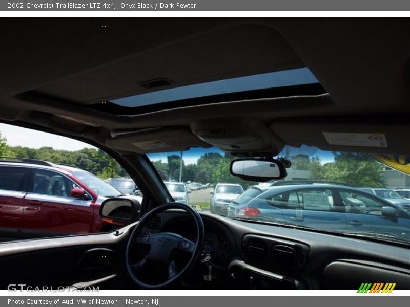 Onyx Black / Dark Pewter 2002 Chevrolet TrailBlazer LTZ 4x4